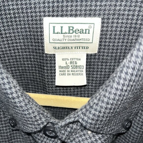 L.L. Bean Men's Slightly Fitted Button Down Shirt Large Houndstooth Soft - Picture 3 of 5